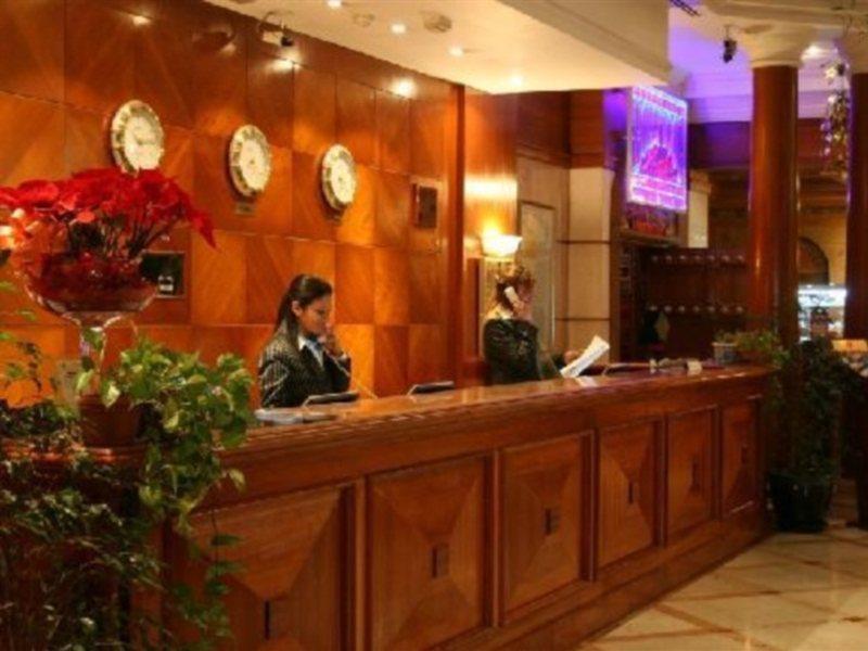 Regent Palace Hotel Дубай Экстерьер фото